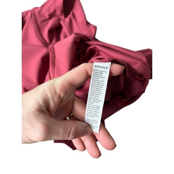 SPANX Suit Yourself Ribbed Long Sleeve Turtleneck Bodysuit size L Coral Red - Picture 9 of 9